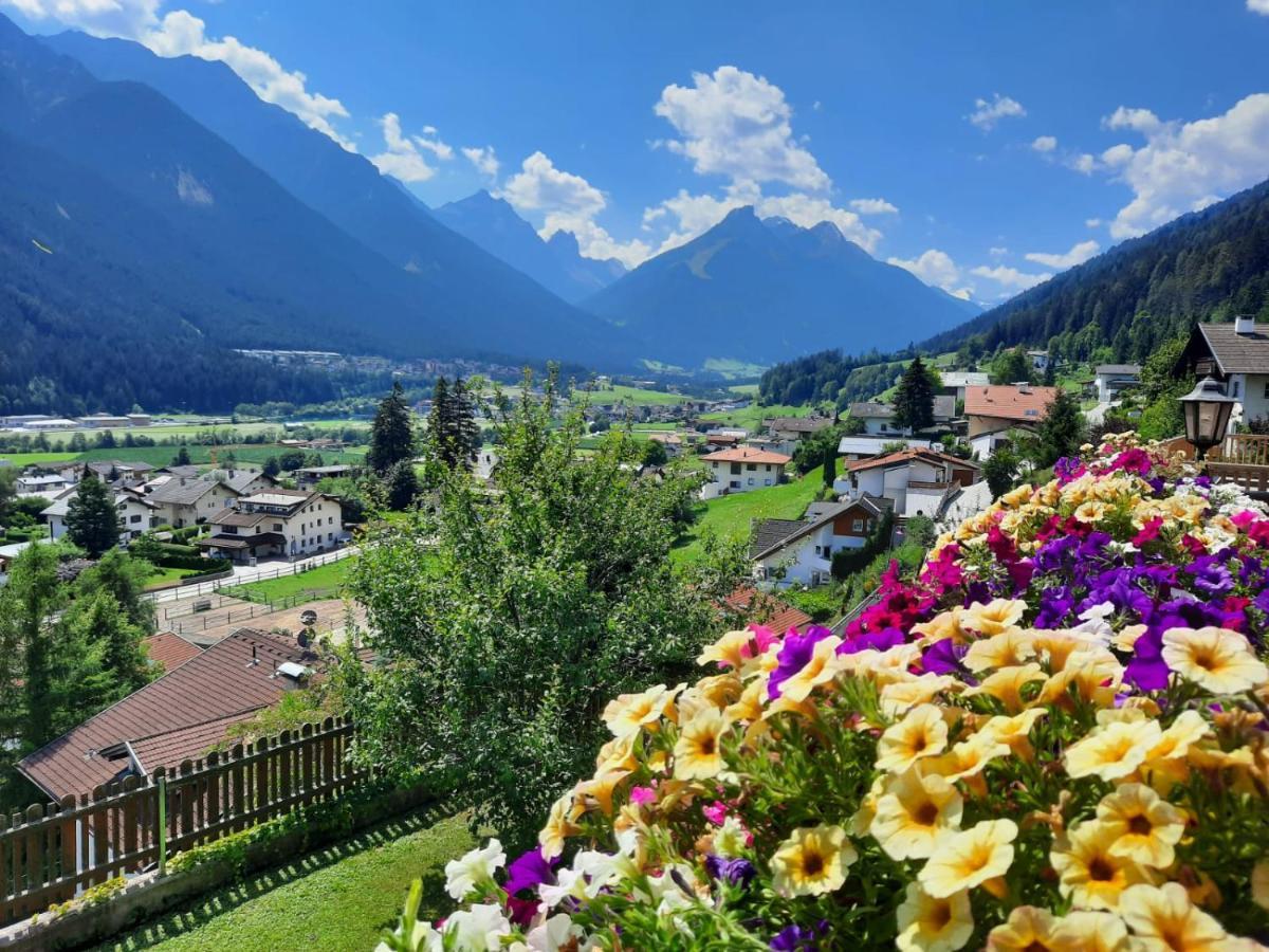 Ferienwohnung Auszeit Stubai Fulpmes Ngoại thất bức ảnh