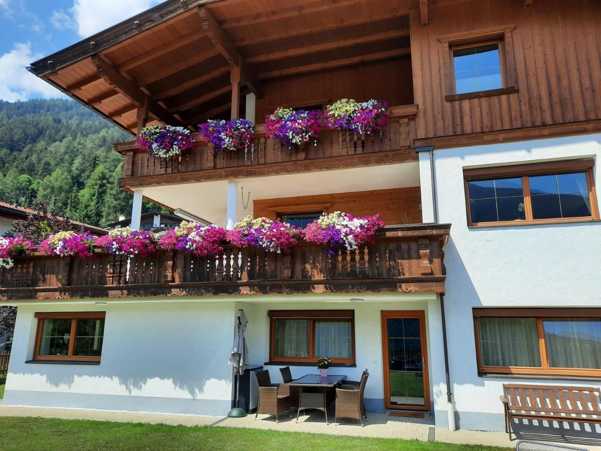 Ferienwohnung Auszeit Stubai Fulpmes Ngoại thất bức ảnh